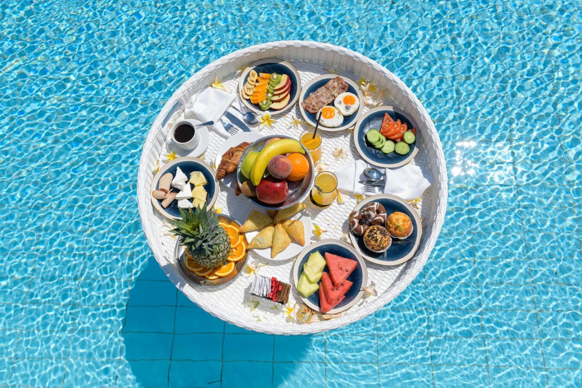 Resort Natura Park Village &