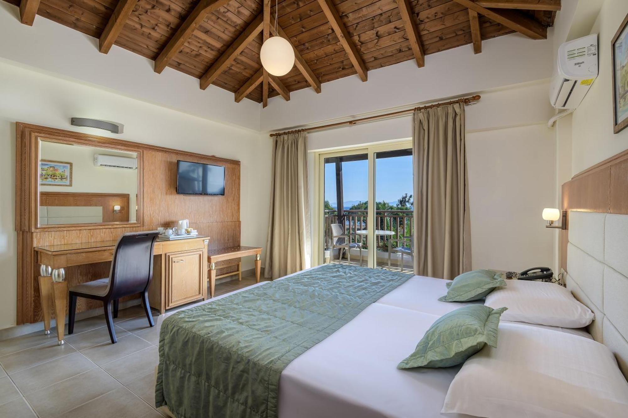 Natura Park Village & Resort 5*